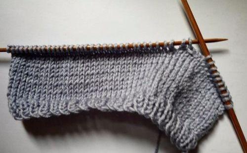 幽兰成人毛衣编织视频,轻松掌握时尚保暖单品-第1张图片-草莓视频深夜