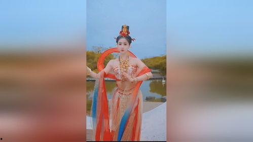 嫦娥舞蹈成人简单视频,成人舞蹈视频中的古典美韵再现-第2张图片-草莓视频深夜