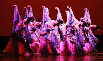 爱国群舞成人舞蹈视频,共筑中国梦——群舞成人舞蹈视频赏析-第1张图片-草莓视频深夜