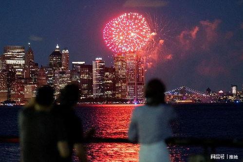 成人烟花表演视频,成人烟花表演视觉盛宴-第1张图片-草莓视频深夜 成人烟花表演视频,成人烟花表演视觉盛宴-第1张图片-草莓视频深夜