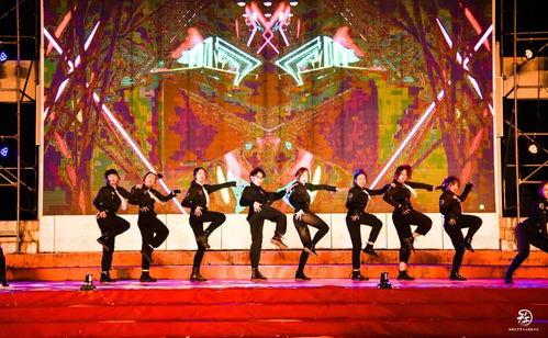 成人烟花表演视频,成人烟花表演视觉盛宴-第2张图片-草莓视频深夜 成人烟花表演视频,成人烟花表演视觉盛宴-第2张图片-草莓视频深夜