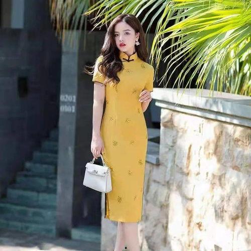 成人穿旗袍的视频,成人风采瞬间捕捉-第3张图片-草莓视频深夜 成人穿旗袍的视频,成人风采瞬间捕捉-第3张图片-草莓视频深夜