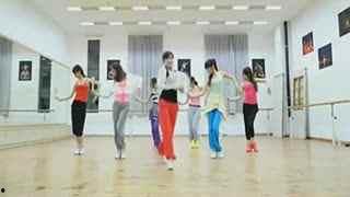 成人简单年会舞蹈视频,跟随视频学跳热门成人舞蹈-第1张图片-草莓视频深夜