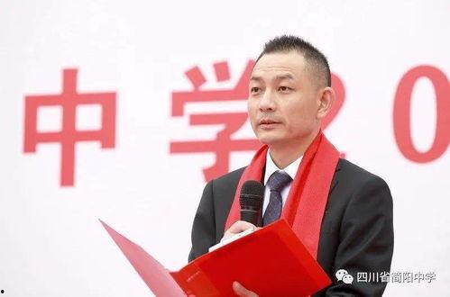 成人高考感谢老师视频,成人高考学子致敬恩师的温馨瞬间-第2张图片-草莓视频深夜 成人高考感谢老师视频,成人高考学子致敬恩师的温馨瞬间-第2张图片-草莓视频深夜