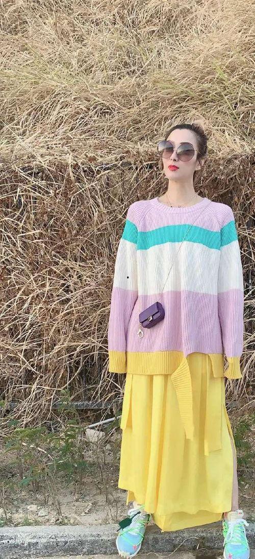 成人彩虹衣服怎么穿视频,打造个性时尚风采-第3张图片-草莓视频深夜 成人彩虹衣服怎么穿视频,打造个性时尚风采-第3张图片-草莓视频深夜