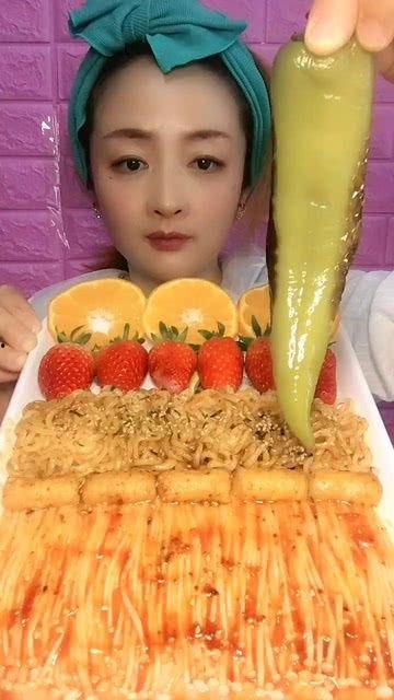 成人吃美食拼盘视频大全,成人美食拼盘视频大盘点-第2张图片-草莓视频深夜