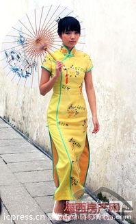 成人旗袍模特秀视频网站,成人旗袍模特秀精彩瞬间回顾-第3张图片-草莓视频深夜